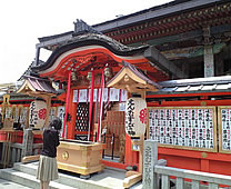 Jishujinja Temple - Main Hall 