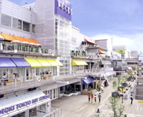 Decks Tokyo Beach - Odaiba 